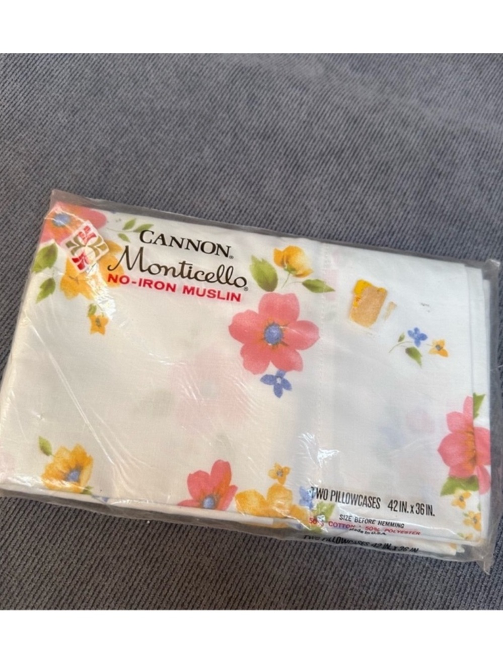Vintage NOS Cannon Monticello Pansy Floral Print Muslin Pillow Cases
